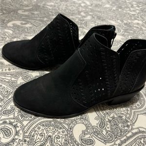 Vince Camuto ankle boot